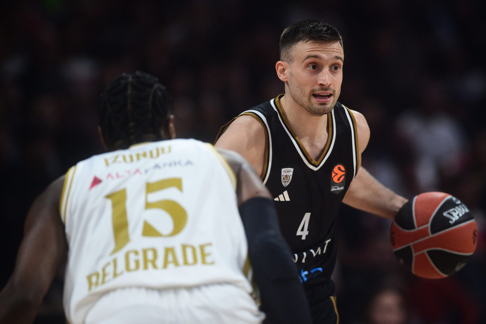 The match of the 25th round of the Turkish Airlines Euroleague between KK Crvena zvezda MeridianBet and KK Dubai Basketball was played at the Belgrade Arena. Utakmica 25. kola Turkish Airlines Evrolige izmedju KK Crvena zvezda MeridianBet i KK Dubai Basketball odigrana je u Beogradsko Areni.