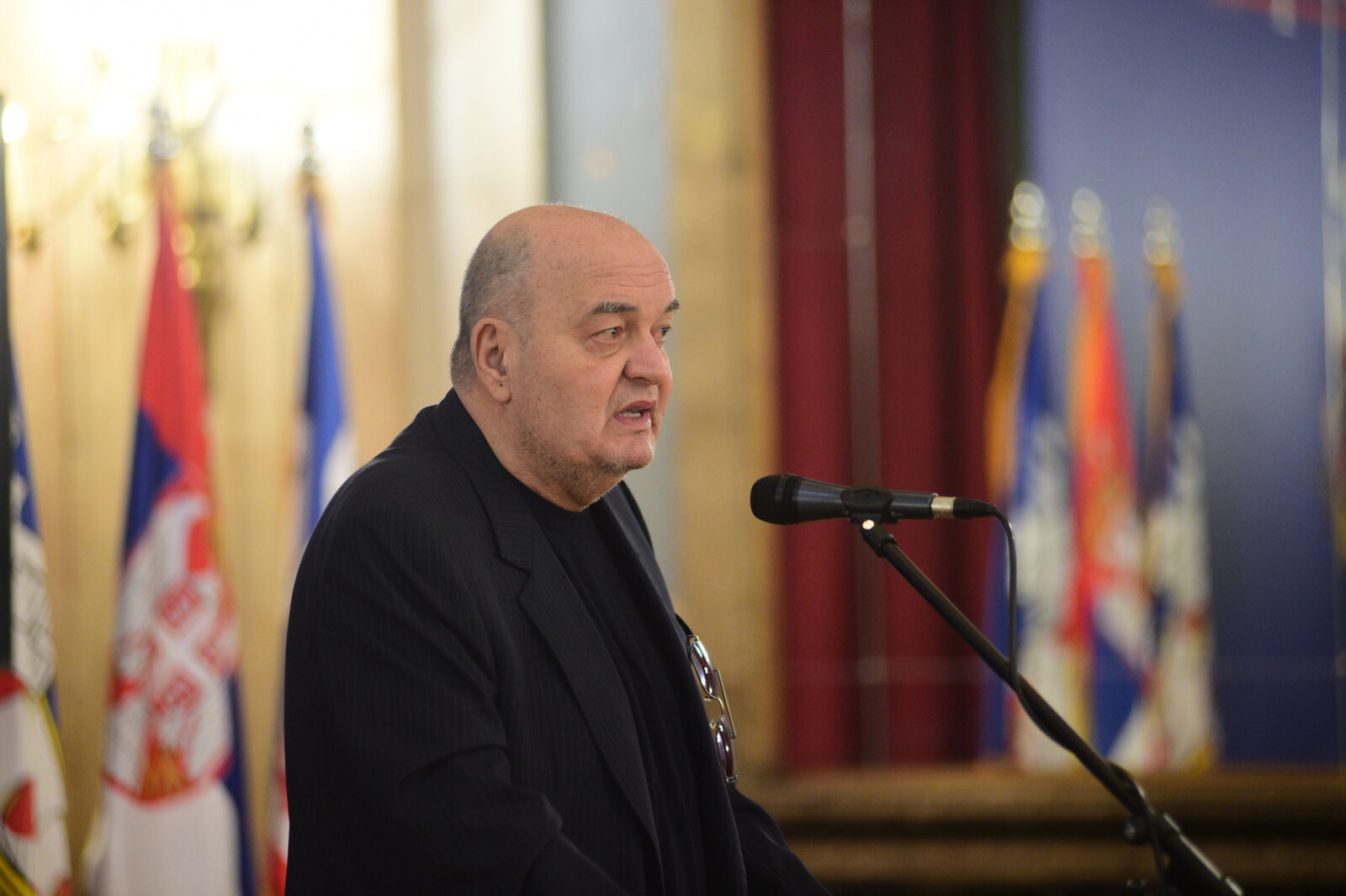 Commemoration of the death of Yugoslav basketball legend Drazen Praja Dalipagic held in Belgrade City Assembly. Komemoracija povodom smrti legende jugoslovenske kosarke Drazena Praje Dalipagica odrzana je u Skupstini grada Beograda.