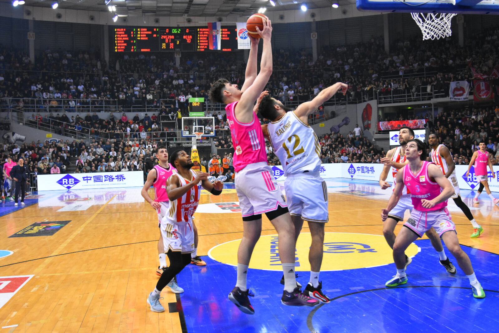 The final match of the Mozzart Cup Radivoj Korac between KK Crvena zvezda MeridianBet and KK Mega Superbet was played at the Cair Hall in Nis. Utakmica finala Mozzart Kup Radivoj Korac izmedju KK Crvena zvezda MeridianBet i KK Mega Superbet odigrana je u hali Cair u Nisu.