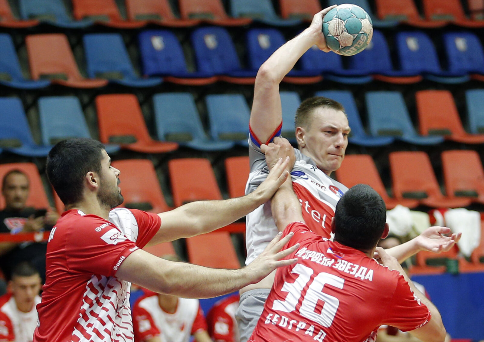 As part of preparations for the new handball season, MRK Crvena zvezda Grundfos played a match with RK Borac m:tel Banja Luka. U sklopu priprema za novu sezonu rukometasi MRK Crvena zvezda Grundfos odigrala je utakmicu sa RK Borac m:tel Banja Luka.