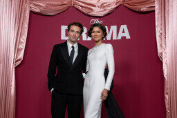 Zendaya,Robert Pattinson