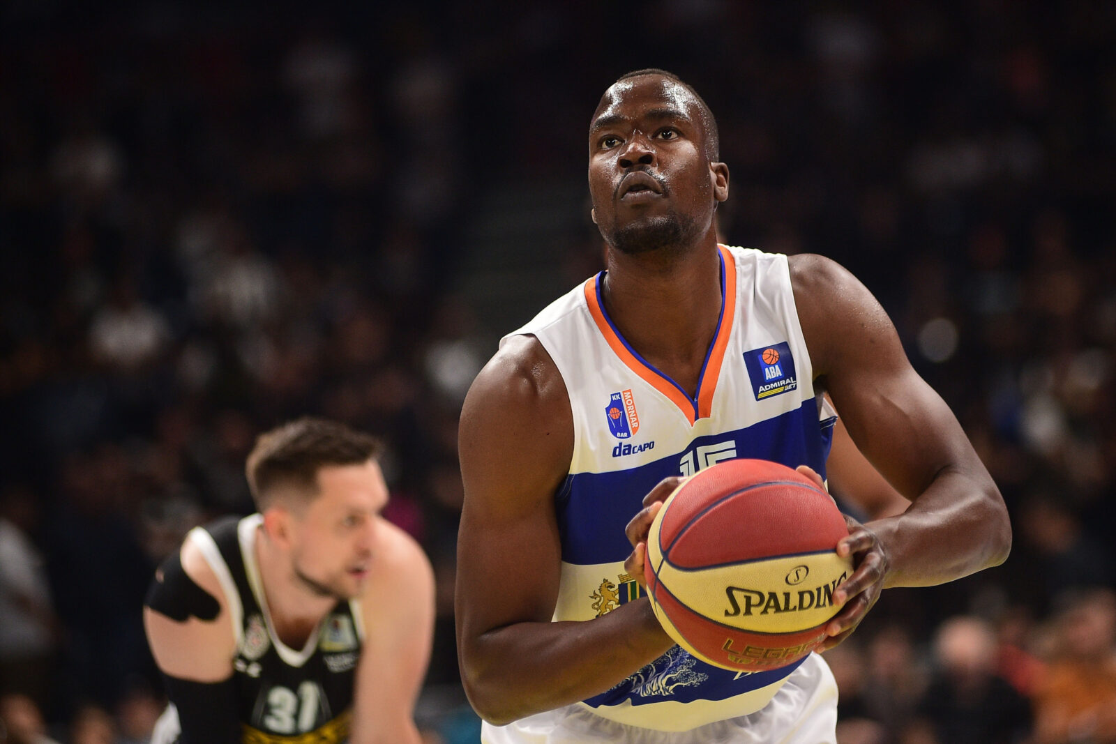 The match of the first round of AdmiralBet ABA League between KK Partizan Mozzart Bet and KK Mornar Barsko zlato was played in Stark Arena. Utakmica prvog kola AdmiralBet ABA League izmedju KK Partizan Mozzart Bet i KK Mornar Barsko zlato odigrana je u Stark Areni.