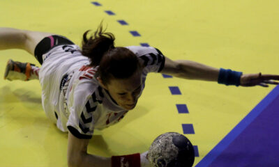 Utakmica treceg kola Grupe E za kvalifikacije za Evropsko prvenstvo za rukometasice odrzano u kragujevackoj hali Jezero izmedju Srbije i Svedske