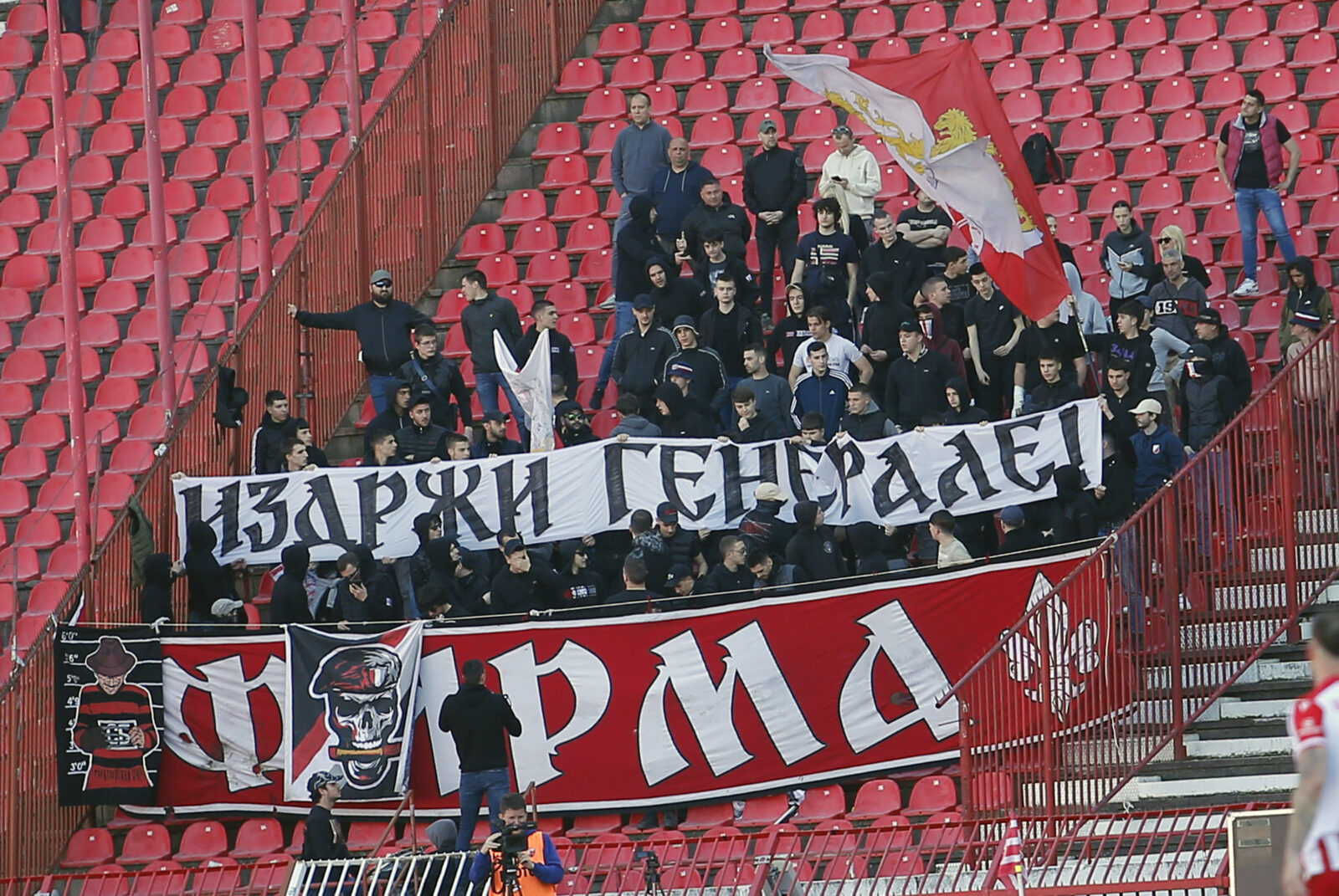 The match of the 31st round of the Mozzart Bet Super League of Serbia between FK Crvena Zveda and FK Vojvodina was played at the Rajko Mitic Stadium. Utakmica 31. kola Mozzart Bet Super liga Srbije izmedju FK Crvena zveda i FK Vojvodina odigrana je na stadionu Rajko Mitic.