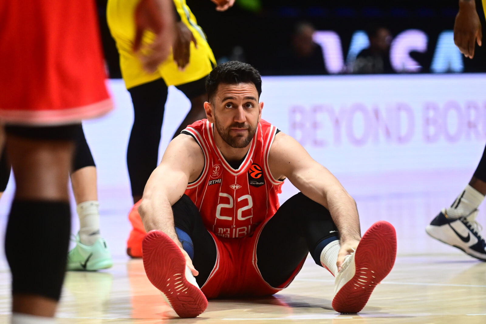 The remaining match of the 30th round of the Turkish Airlines Euroleague between KK Maccabi Rapyd Tel Aviv and KK Hapoel IBI Tel Aviv was played at the Aleksandar Nikolic Hall. Zaostala utakmica 30. kola Turkish Airlines Evrolige izmedju KK Maccabi Rapyd Tel Aviv i KK Hapoel IBI Tel Aviv odigrana je u dvorani Aleksandar Nikolic.