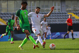 Chibuike Nwaiwu,Mehdi Taremi