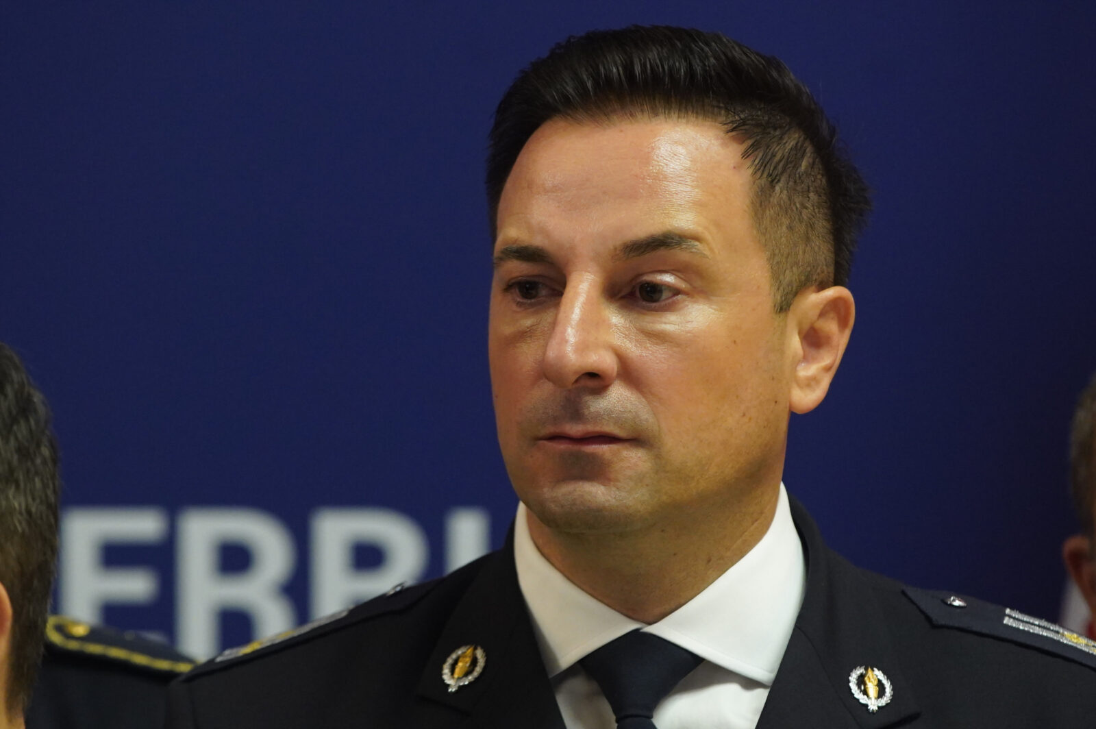 Address to the media representatives of the Vice President of the Government of the Republic of Serbia and the Minister of Internal Affairs Ivica Dacic and the Minister of Internal Affairs of the Republic of Srpska Sinise Karana. Obracanje predstavnicima medija potpredsednika Vlade Republike Srbije i ministar unutrasnjih poslova Ivice Dacic i ministar unutrasnjih poslova Republike Srpske Sinise Karana.