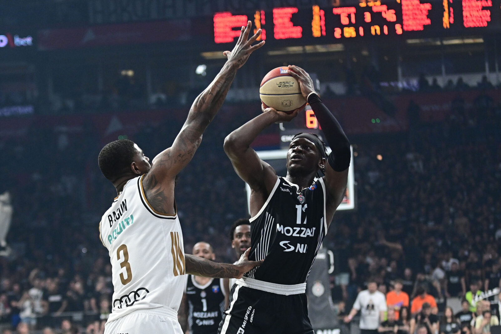The third game of the AdmiralBet ABA League final series between KK Partizan Mozzart Bet and KK Dubai was played at the Belgrade Arena. Treca utakmica finalne serije AdmiralBet ABA League izmedju KK Partizan Mozzart Bet i KK Dubai odigrana je u Beogradskoj areni.