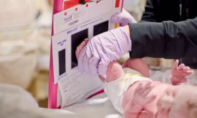 Dvema porodicama iz Kolorada DNK test otkrio zamenu beba u bolnici 1988. godine – zamena beba u bolnici
