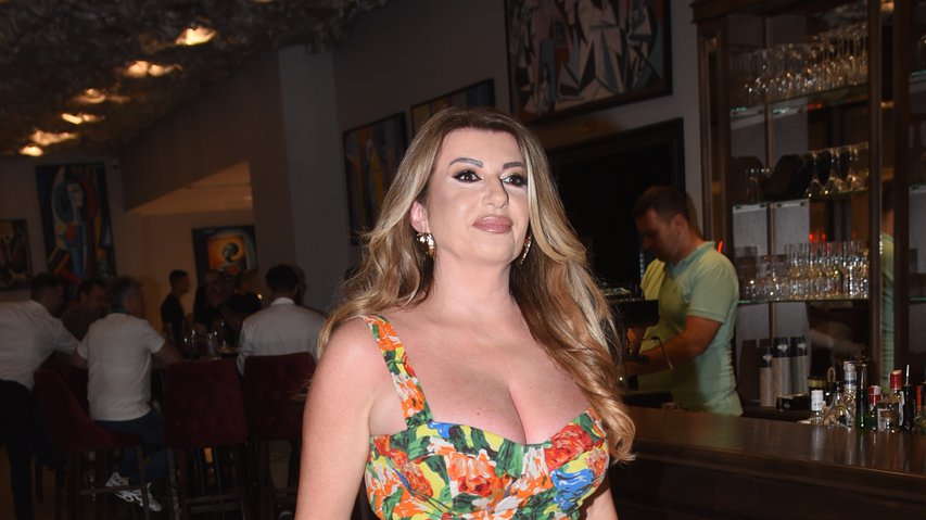 Viki Miljković privodi kraju iščekivani album: Prva saradnja sa Nerminom Handžićem – Viki Miljković album