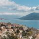 Herceg Novi uvodi zabranu šetnje u kupaćem kostimu i kampovanja u parku – nova pravila za turiste u Crnoj Gori