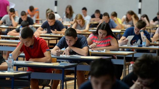 Ministarstvo odbrane dodeljuje učeničke stipendije do 35.000 dinara mesečno
