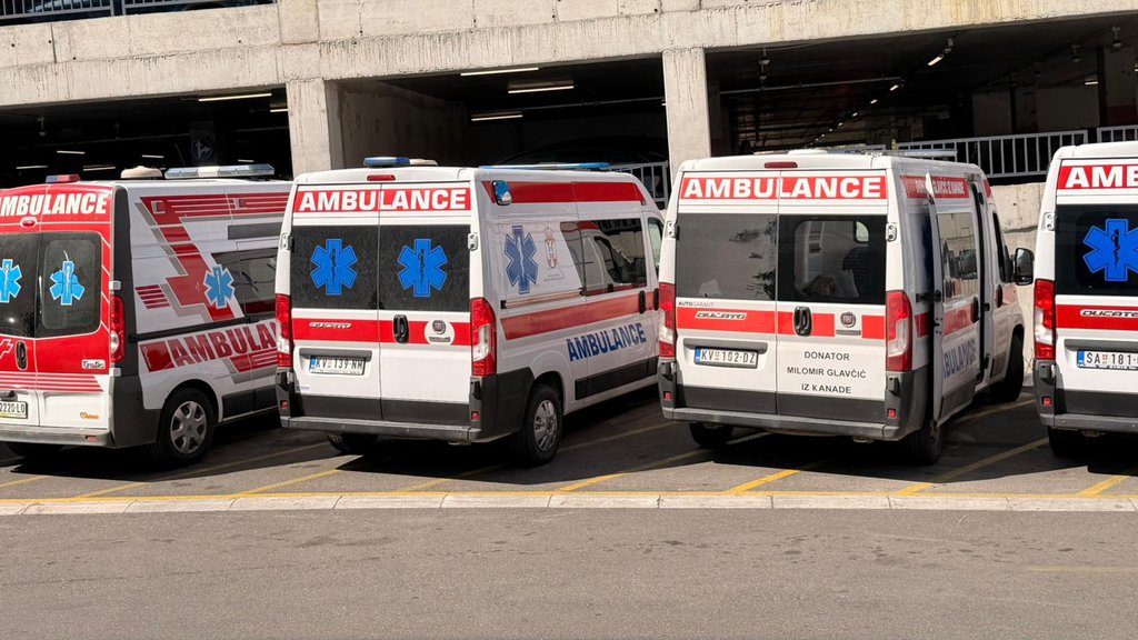 Sudar dva automobila kod Šida, petoro povređenih prebačeno u bolnicu
