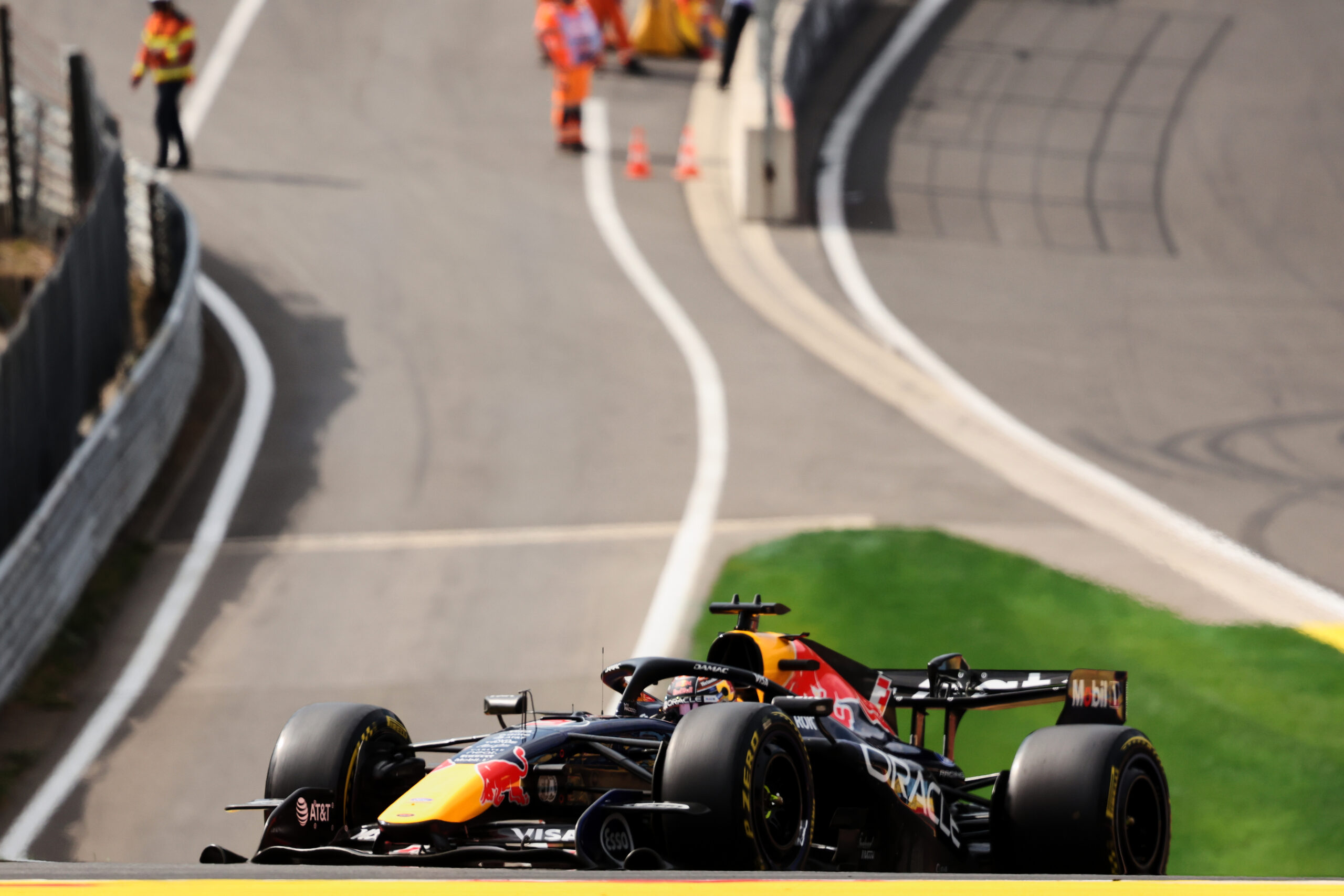 Ferrari i Red Bull u fokusu zbog alerona Macarena i izazova sa FIA