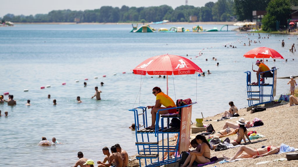 Crnogorske primorske opštine uvode stroga pravila za nošenje kupaćih kostima – šetnja u kupaćem kostimu van plaže