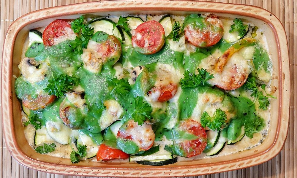Mediteranske tikvice iz rerne: brz i ukusan letnji ručak za celu porodicu