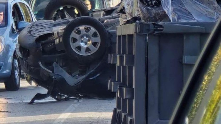 Teška saobraćajna nesreća u Borči, preminula jedna devojka nakon povreda