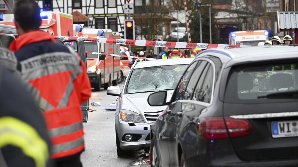 Teška saobraćajna nesreća na auto-putu A45 u Hesenu odnela dva života
