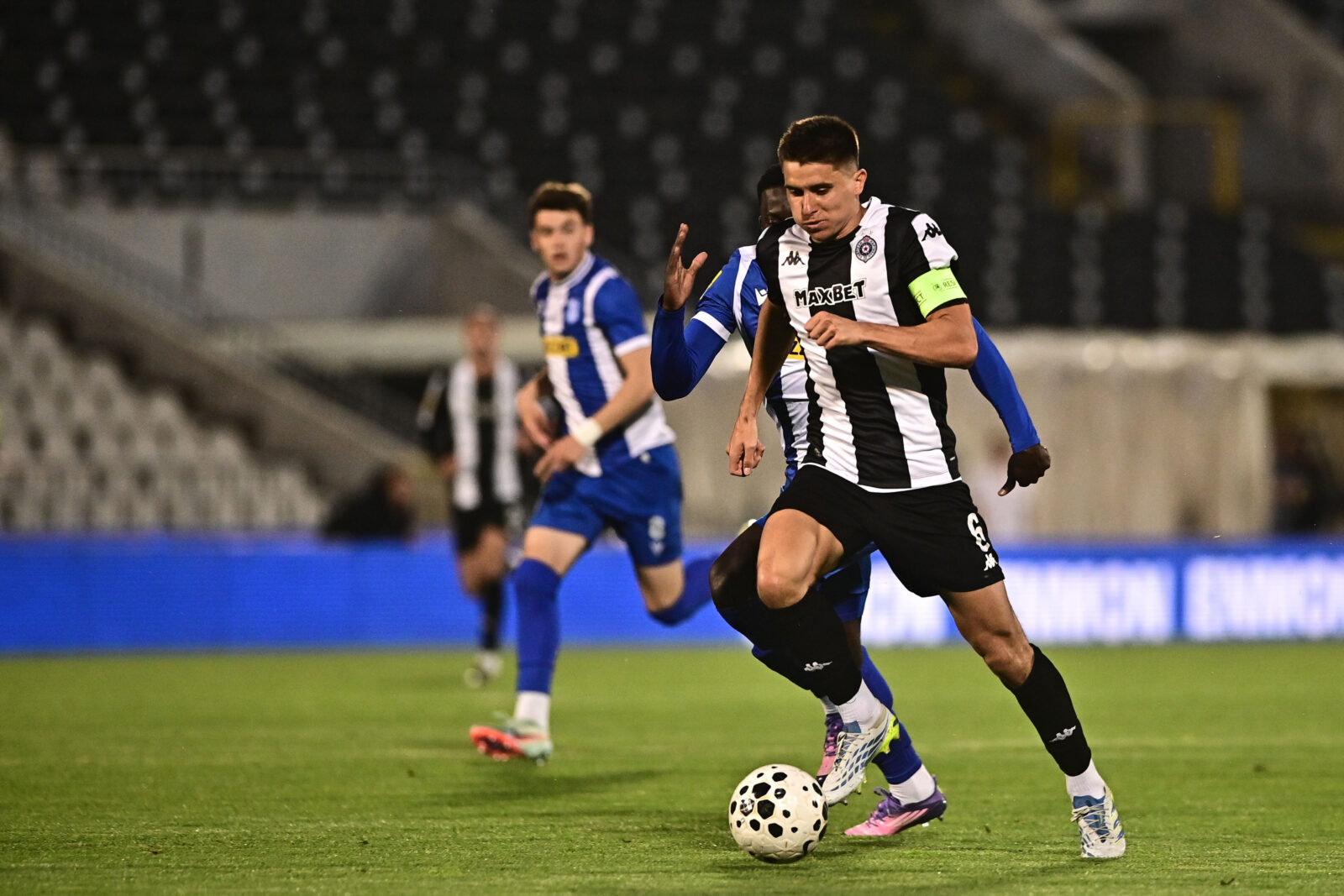 The match of the 35th round of the Mozzart Super League of Serbia between FK Partizan and OFK Beograd was played at the FK Partizan stadium. Utakmica 35. kola Mozzart Super lige Srbije izmedju FK Partizan i OFK Beograd odigrana je na stadion FK Partizan.