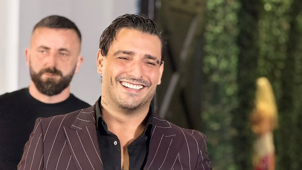 Darko Lazić stigao u Šimanovce, spreman za nastup na finalnoj žurki Elite 9
