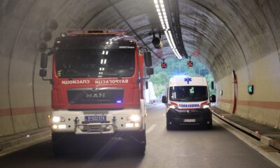 Saobraćajna nesreća u tunelu Lipak na obilaznici kod Beograda, kamion udario u zidove