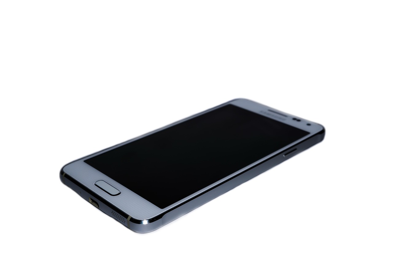Samsung Galaxy Z Fold 8 i Fold 8 Ultra: poređenje novih preklopnih telefona