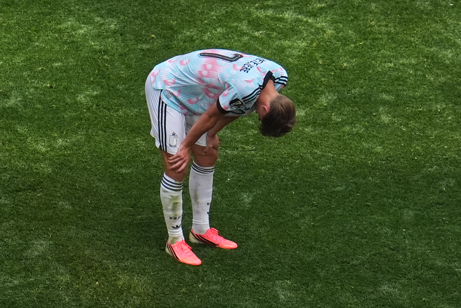 Đovani Mana: Kevin de Brujne ostaje deo Napolija, klub donosi odluku o njegovoj budućnosti – Kevin de Brujne Napoli ugovor