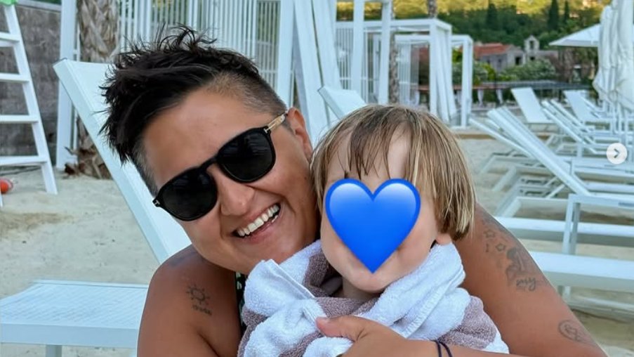 Marija Šerifović pokazala kako je sin završio na ortopediji tokom letovanja – sin Marije Šerifović završio na ortopediji