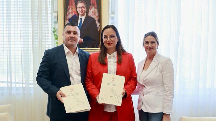 Ministarstvo zaštite životne sredine potpisalo ugovor za kanalizaciju u opštini Bač – kanalizaciona mreža u opštini Bač