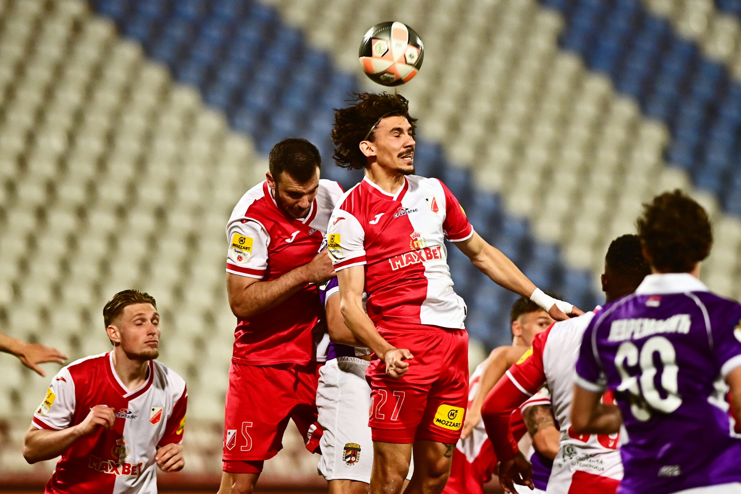 Vojvodina izjednačila protiv Ajaksa golom Sukačeva na stadionu Karađorđe – napad u Novom Sadu