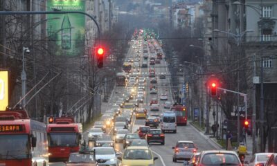 Istraživanje otkriva: koja traka je najbrža tokom saobraćajnih gužvi na autoputu – saobraćajne gužve na autoputu