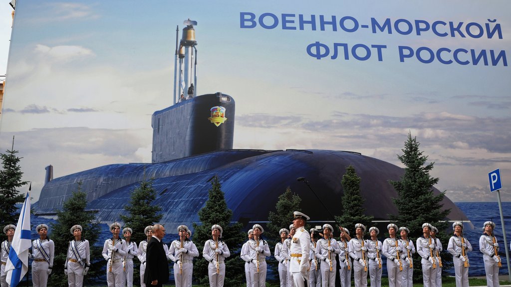 Rusija obeležila Dan mornarice uz poster podmornice umesto parade brodova
