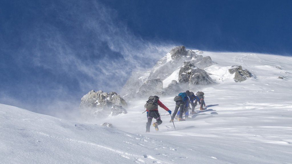 Srpski planinari preživeli uspon na Elbrus gde je život bio na prvom mestu