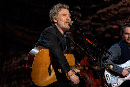 Obit - Glen Hansard