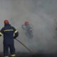 Požar na Parosu i dalje van kontrole, evakuisano devet naselja zbog širenja vatre