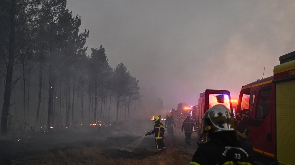 Šumski požari u Francuskoj i Španiji izazvali masovnu evakuaciju stanovništva