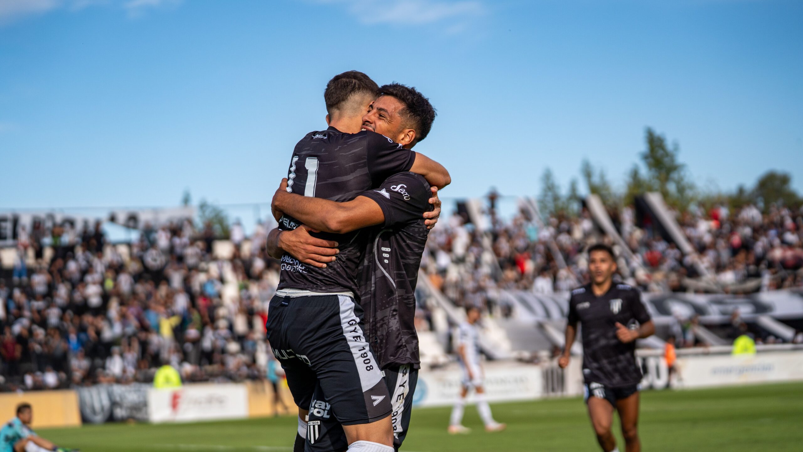 AD Ceuta preokretom savladala Cádiz 3:1 u prijateljskoj utakmici u Arcosu – AD Ceuta Cádiz prijateljska utakmica