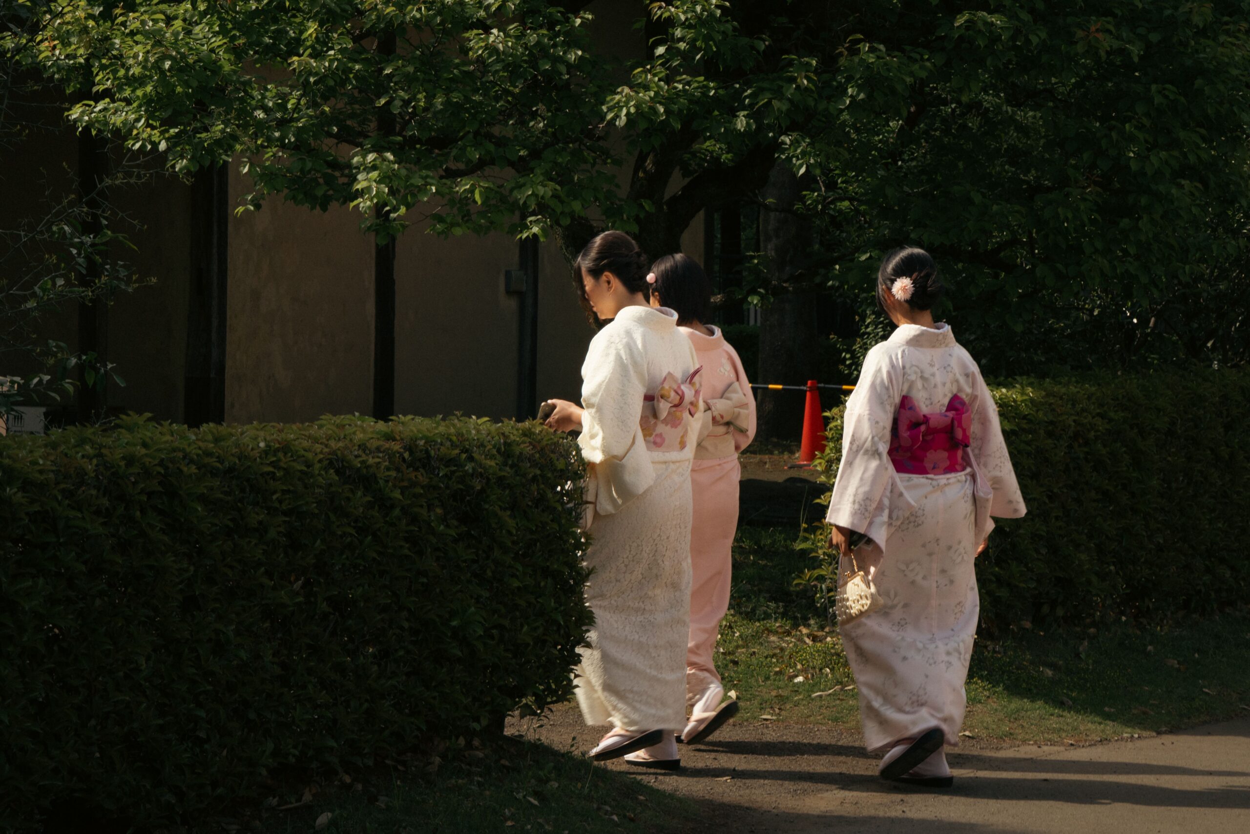 Kimono je hit ovog leta među ženama: saveti za stilizovanje