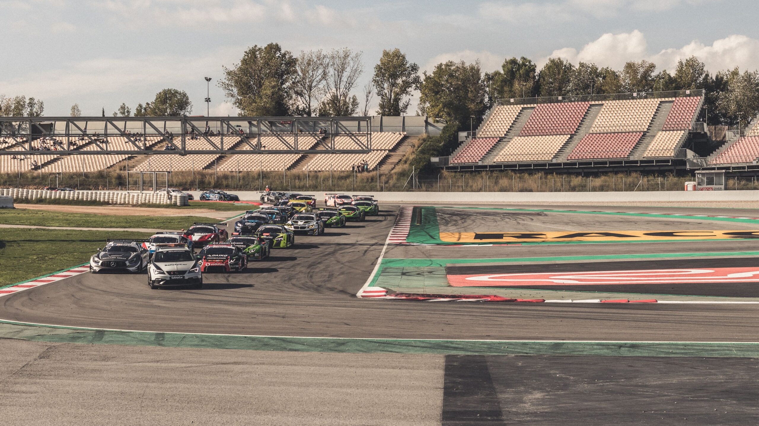 Marc Roma nastavlja karijeru uz novi adaptirani automobil: primer upornosti u motorsportu – Marc Roma Car Cross Španija