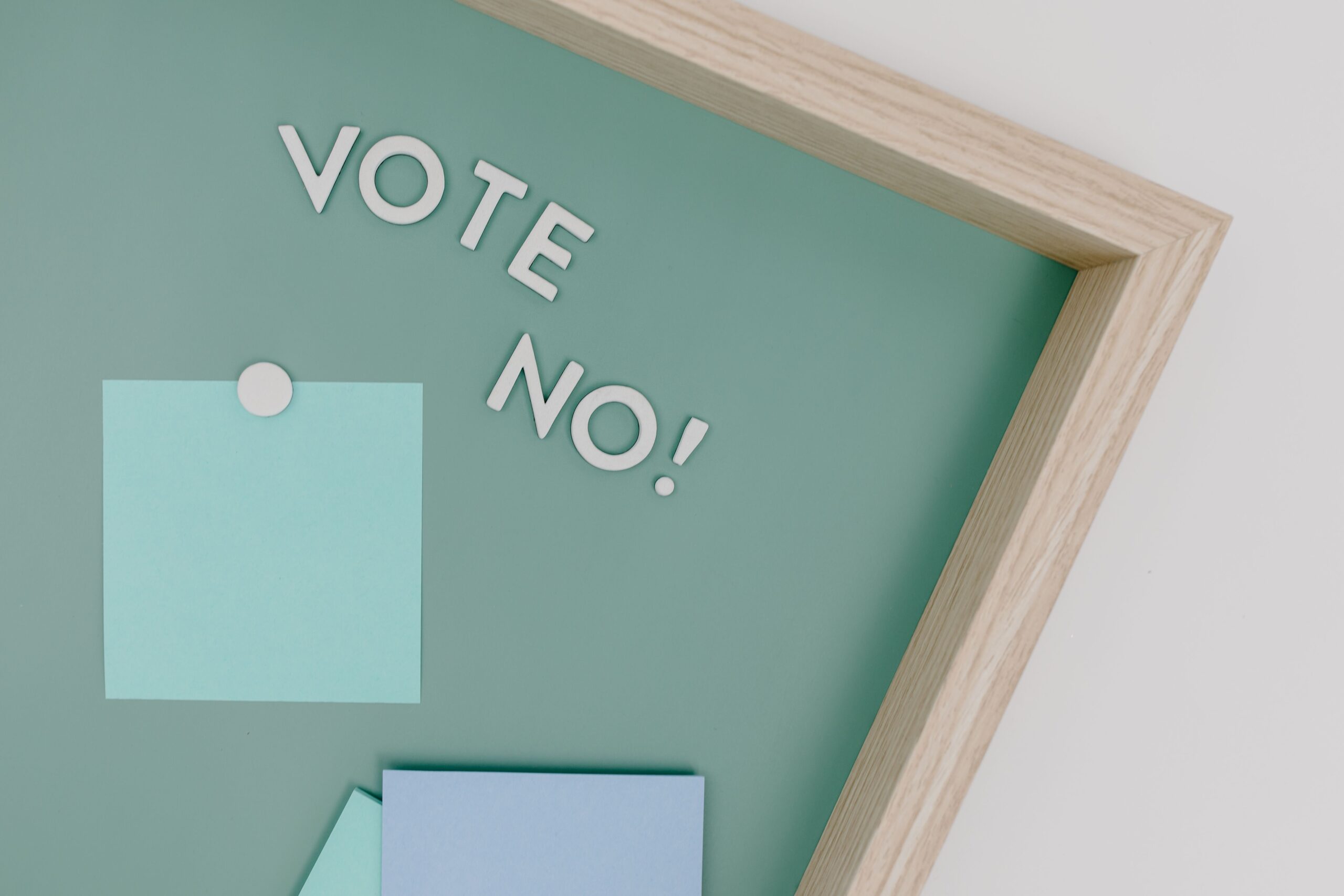 Piddington, englesko selo, planira referendum o izlasku iz UK i pridruživanju SAD-u – referendum u Piddingtonu