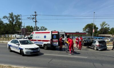 Pronađeno telo muškarca u automobilu pored puta kod Inđije