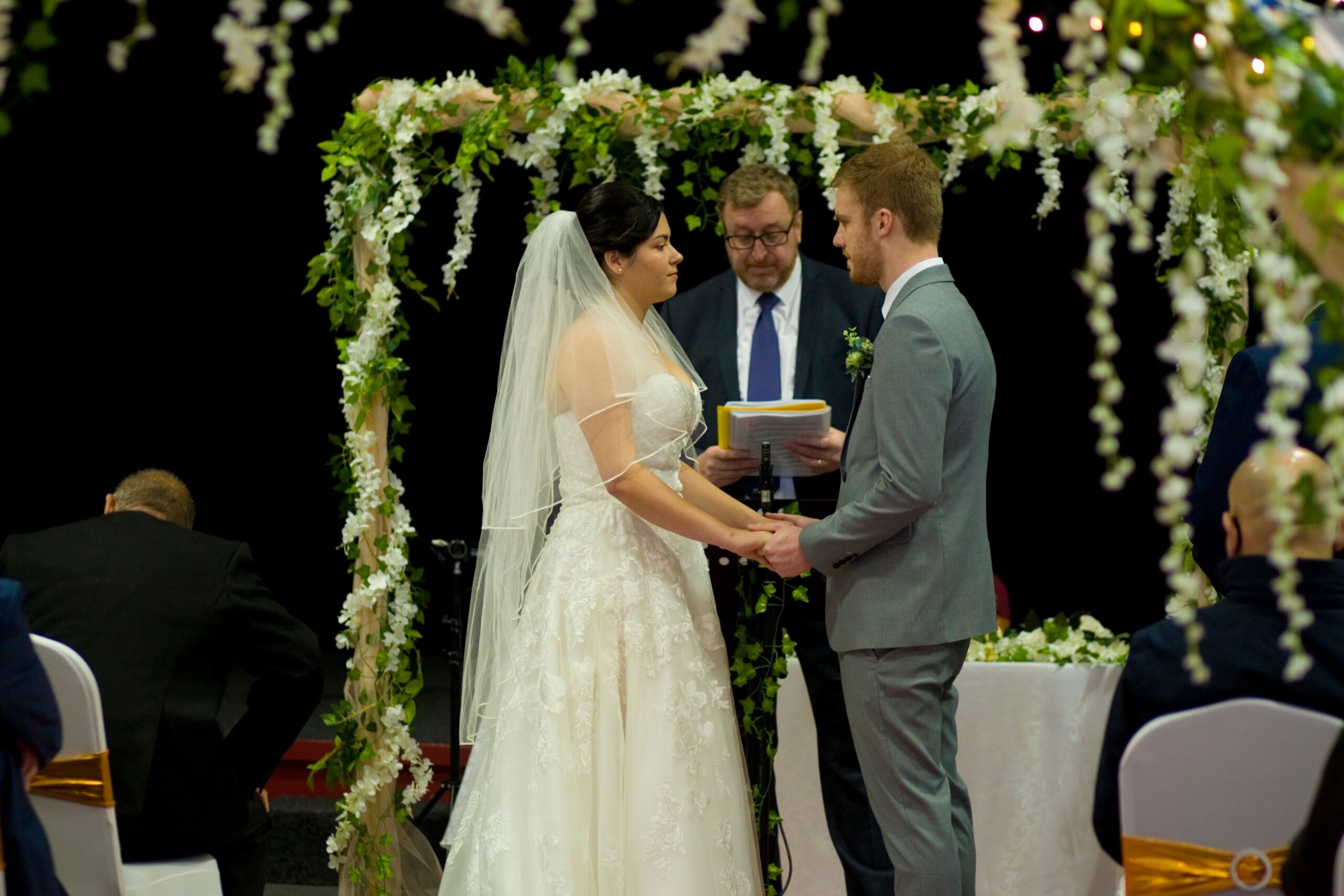 Tinaše vodi emotivnu ceremoniju venčanja u Njujorku – Tinaše Njujork venčanje