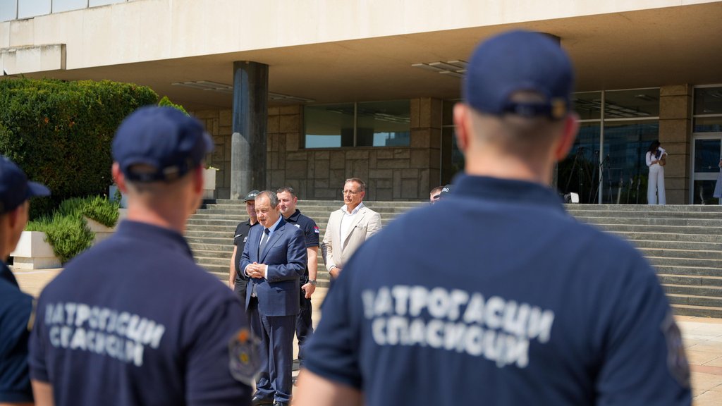 Srbija upućuje vatrogasce-spasioce u Francusku radi pomoći u gašenju požara – vatrogasci-spasioci u Francusku