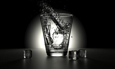 glass, water, splash, ice cubes, nature, ice, pour, drink, beverage, drinking water, liquid, refreshment, dark