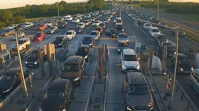 Gužve na graničnom prelazu Batrovci, zadržavanje na izlazu duže od dva sata – gužve na graničnim prelazima