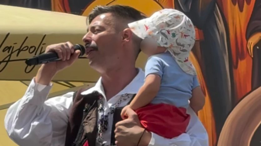 Milan Vasić poveo sina na prvi koncert u Prizrenu i raznežio publiku – prvi koncert sina Milana Vasića