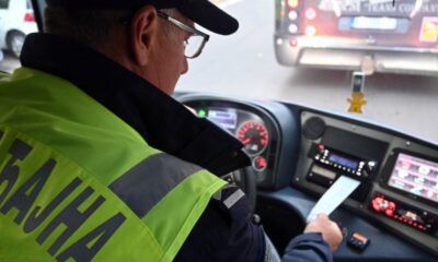 Policijski presretači zaustavili nasilničku vožnju na putevima Srbije, sankcionisana tri vozača