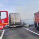 Požar na auto-otpadu kod Šapca zahvatio 20 vozila i nisko rastinje – požar u Majuru kod Šapca