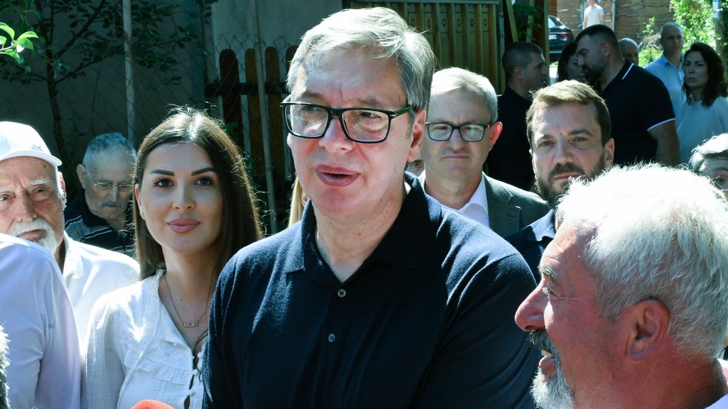 Predsednik Vučić ističe važnost obilazaka građana nakon posete selu Gorčinci – poseta selu Gorčinci