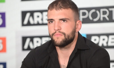 The press conference on the occasion of the signing of new contracts by Sara Cirkovic, Veljko Raznatovic and Jovan Nikolic with the Balkan Boxing promotion was held at the Arena Channels Group premises. Konferencija za medije povodom potpisivanja novih ugovora Sare Cirkovic, Veljka Raznatovica i Jovana Nikolica sa Balkan Boxing promocijom, odrzana je u prostorijama Arena Channels Group.